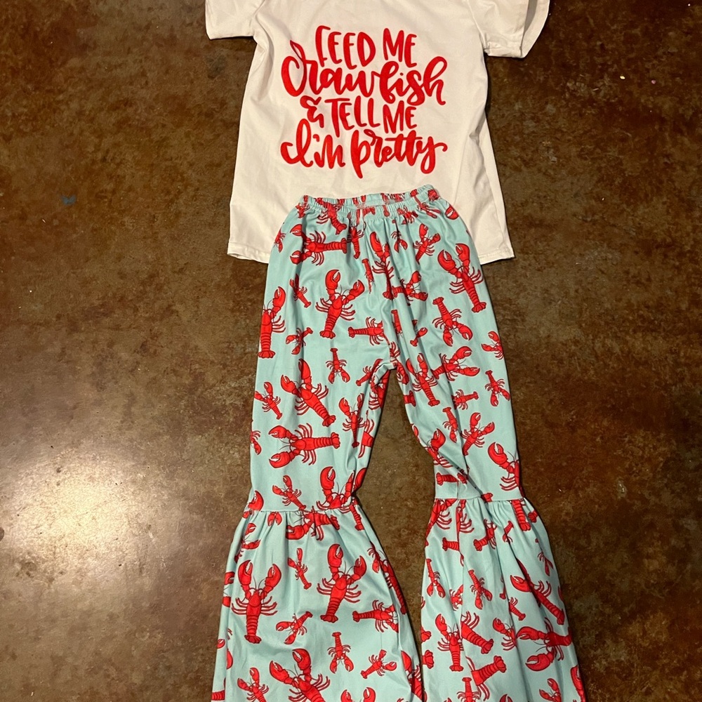 Girls 6-7x matching set.